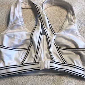 shock absorber Intimates & Sleepwear - 🍀🍀🍀Sports bra shock absorber Intimates & Sleepwear - 🍀🍀🍀Sports bra
